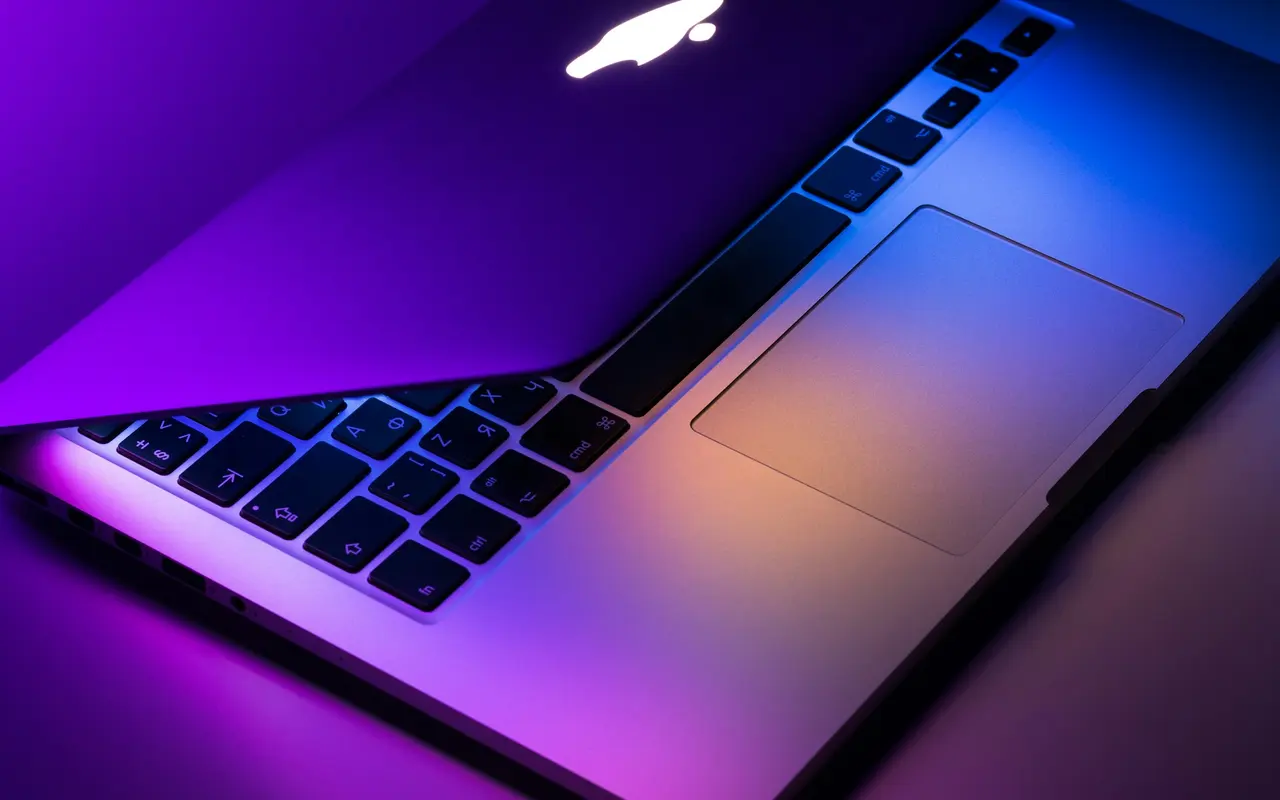 MacBook Pro 14" M5 Max Review: A Monster That Doesn't Care About Gaming